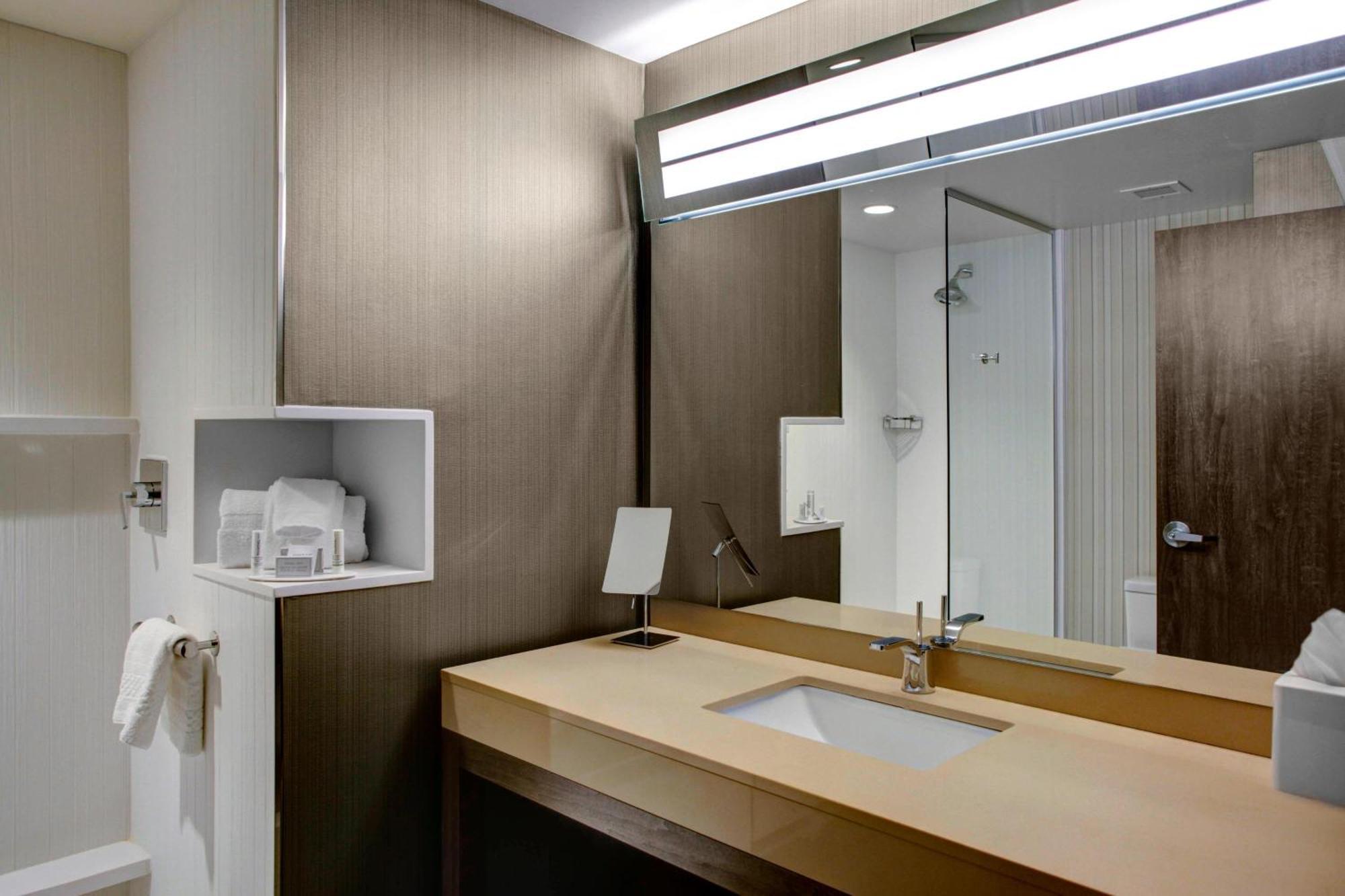 Hotel Courtyard By Marriott Carrollton Exterior foto
